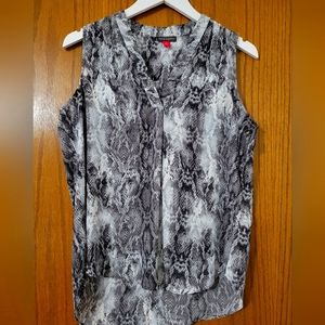 Vince Camuto Blouse Size small